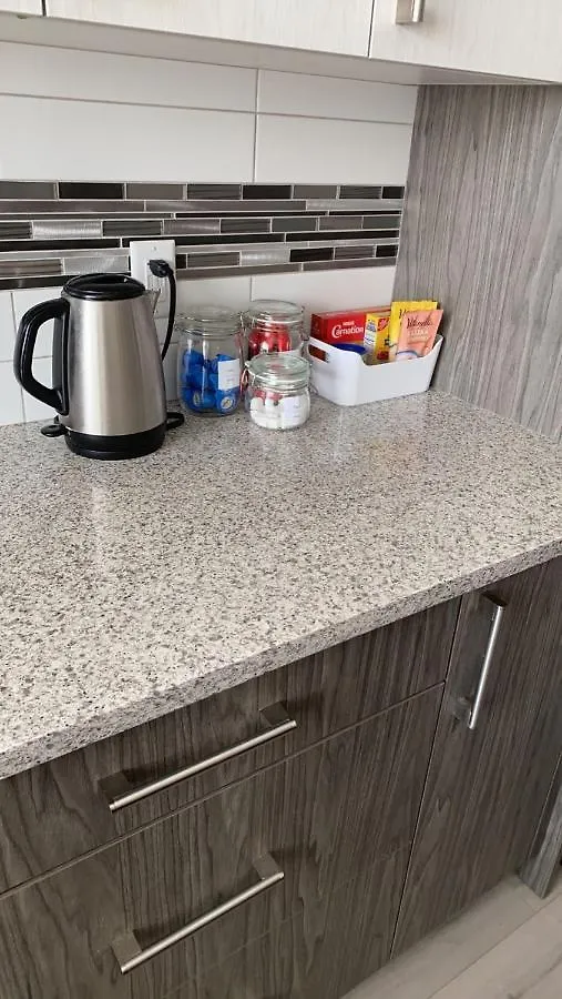 Private Ensuite Room In Calgary Ne Area 0*,